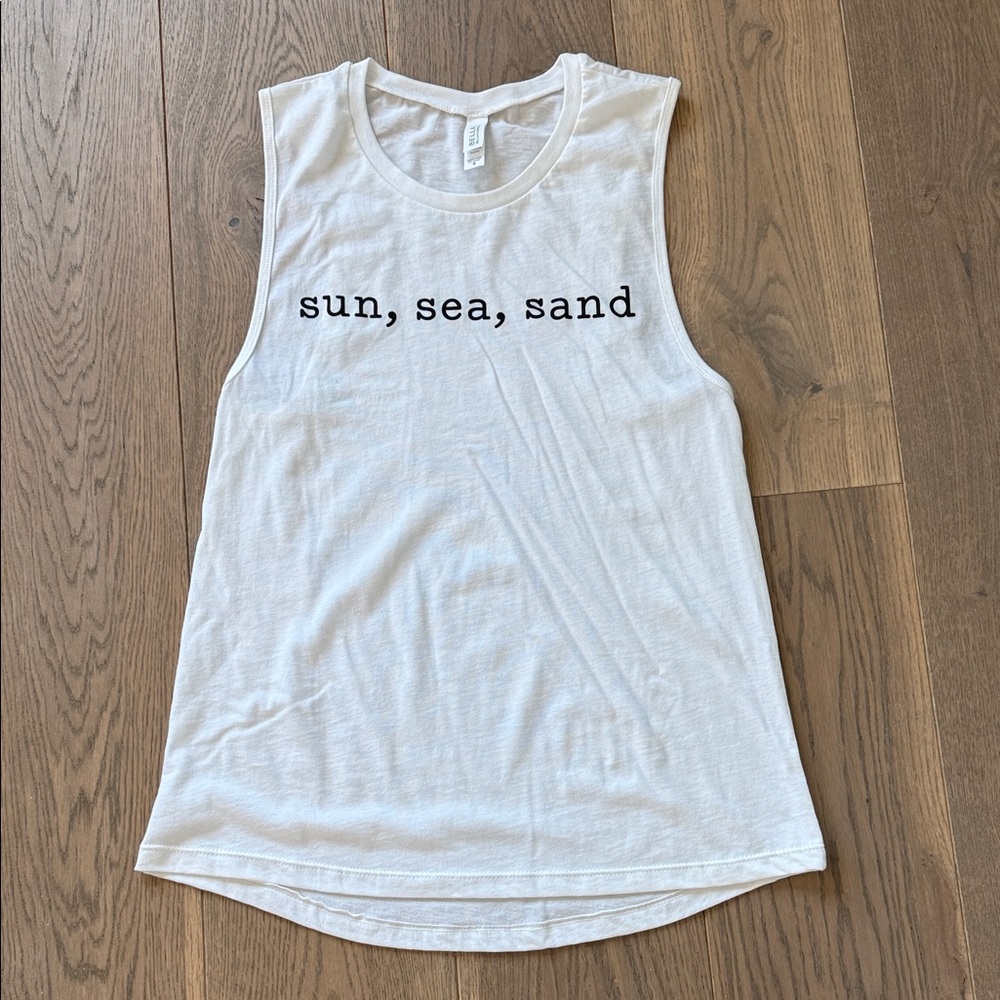 “Sun, Sea, Sand” Graphic Tank Top | White Sleeveless Tee | Size Med
